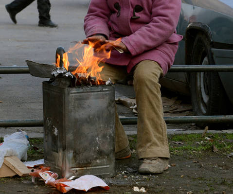50 de romi trăiesc în mizerie într-un cartier de lux din Londra