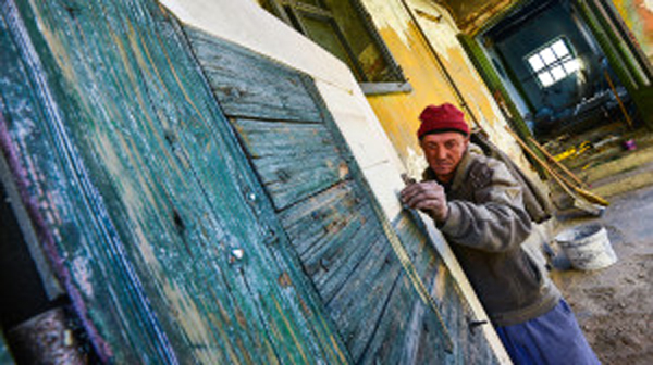 Casele săsești din Târnăvioara își schimbă fațada