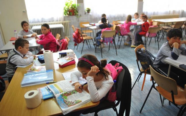 Guvernul a aprobat Strategia privind reducerea părăsirii timpurii a şcolii