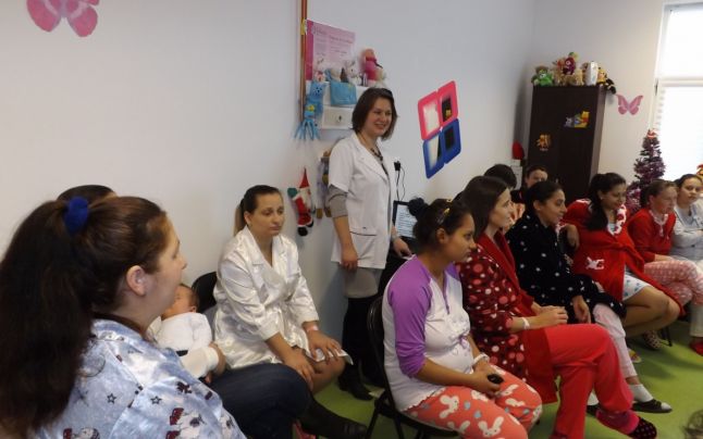 Turnu-Severin: O asistentă medicală a deschis o şcoală pentru mame: „Cea mai mare greşeală este renunţarea la alimentaţia la sân după patru luni“