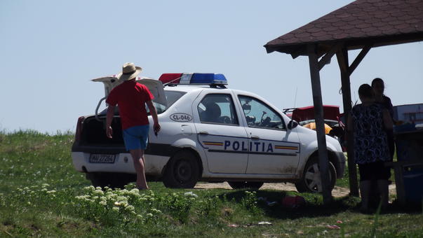 Comunitatea de romi din Lacu-Dulce in dialog cu organele de politie