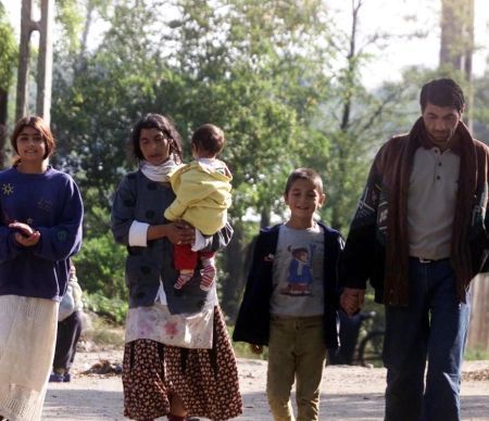 DEZBATERE EVZ: De ce discriminăm romii?