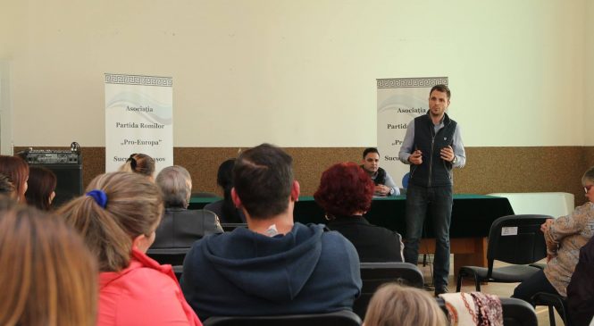 Cei mai buni elevi de etnie romă din Făgăraş vor fi premiaţi, cu ocazia Zilei Internaţionale a Romilor