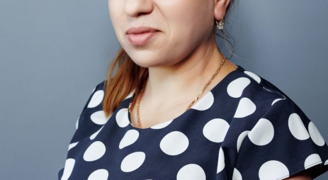 Silvia Feraru: Cum e să fii mediator comunitar și cu ce prejudecăți se ciocnesc romii? Alina Corobceanu