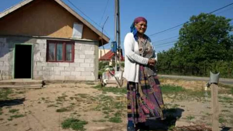 FOTOGALERIE: O familie de ţigani a devenit „ghimpele” din coasta bogaţilor care locuiesc în cartierul de lux al municipiului Deva